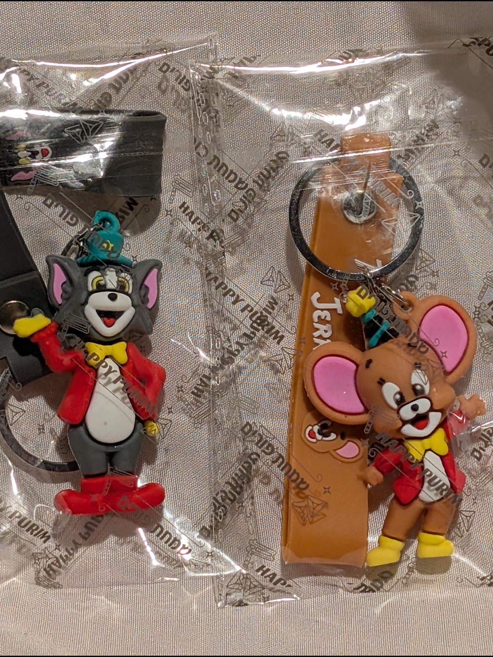 Tom & Jerry Cartoon Keychain Duo — Gray Tom & Brown Jerry